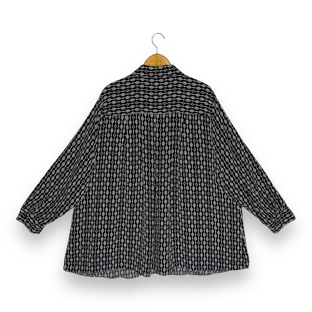 Lane Bryant Women's Button Down Shirt 22/24 Black Geometric Print Long Sleeve - Picture 3 of 9